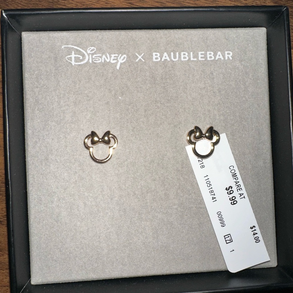 NEW WITH TAGS Disney x Baublebar Minnie Mouse earrings and necklace set.